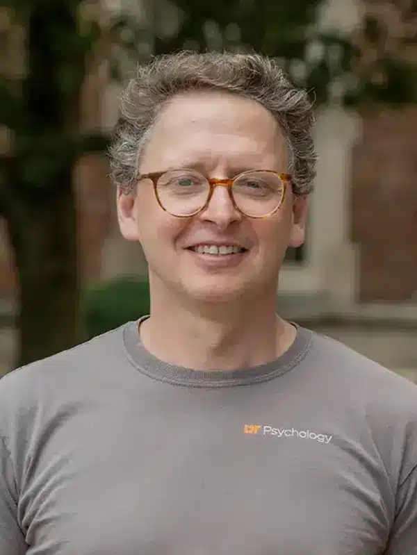 headshot photo of Garriy Shteynberg