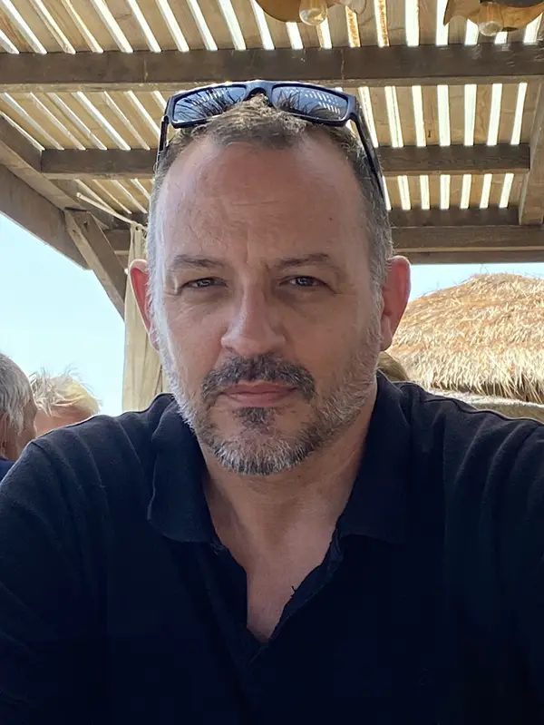 headshot photo of Sergi Valverde